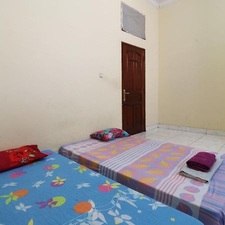 Backpack Syariah Cempaka Putih Barat Hostel Jakarta Exterior photo