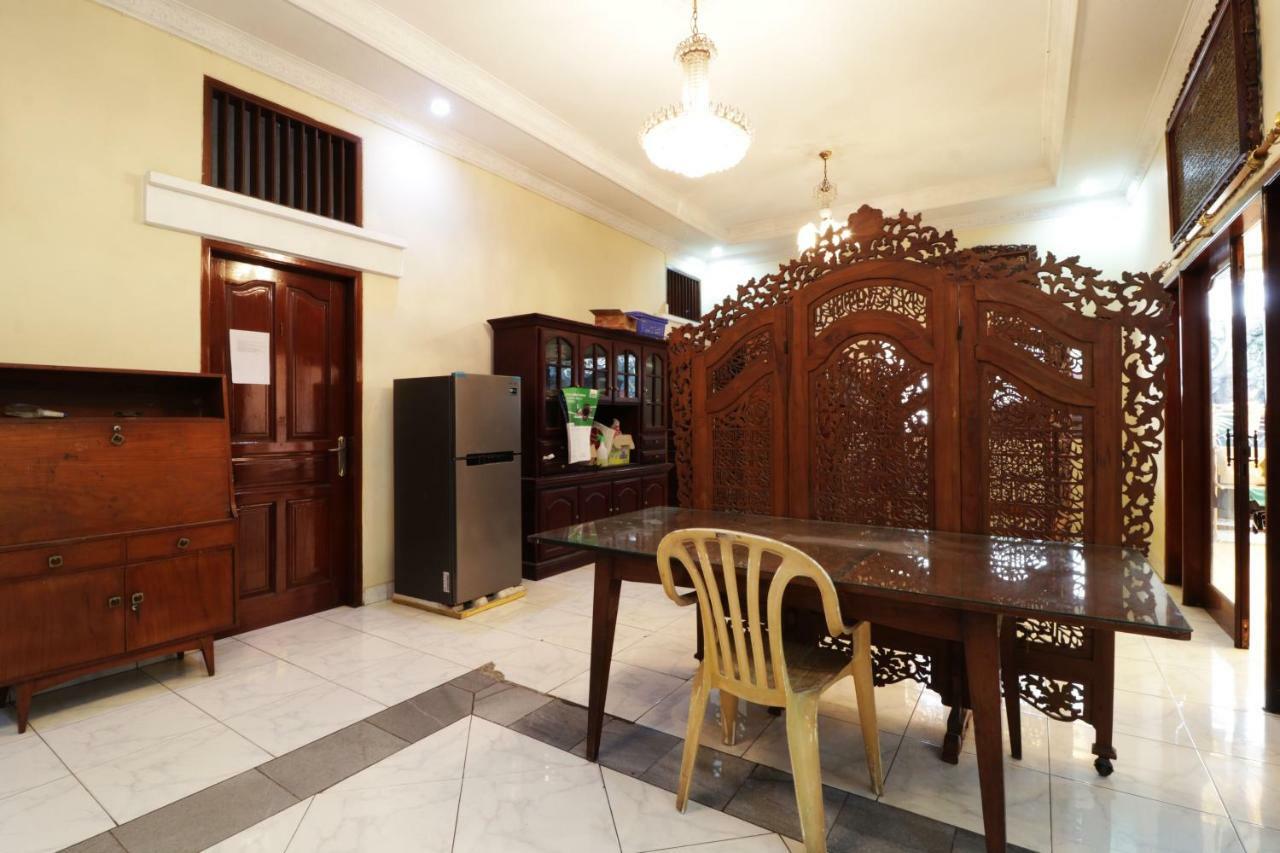 Backpack Syariah Cempaka Putih Barat Hostel Jakarta Exterior photo